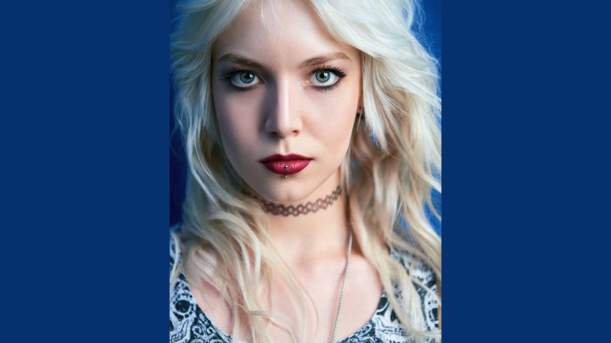 Lip Piercing Ideas: Trending Fashion